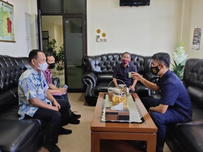 Dukcapil Kunjungi  PA. Karanganyar  Bahas Draf MoU Sistem Integrasi Data Pengadilan Agama dan Data Kependudukan