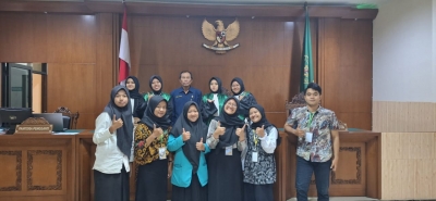 PRAKTIK SIDANG SEMU MAHASISWA MAGANG UMS PADA PENGADILAN AGAMA KARANGANYAR