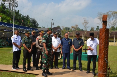 SEKRETARIS PENGADILAN AGAMA KARANGANYAR MENGHADIRI TMMD SENGKUYUNG TAHAP 1 TAHUN 2023