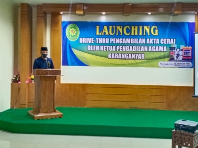 PELUNCURAN INOVASI LAYANAN DRIVE THRU PENGAMBILAN AKTA CERAI  PENGADILAN AGAMA KARANGANYAR KELAS IB