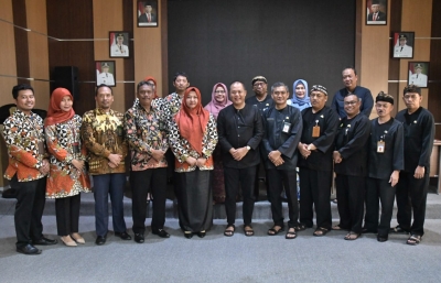 KERJA SAMA PERCEPATAN LAYANAN HUKUM PENGADILAN AGAMA KARANGANYAR DENGAN PEMERINTAH KABUPATEN KARANGANYAR