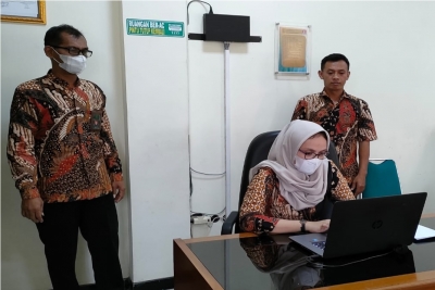 UJIAN DINAS ELEKTRONIK DI PENGADILAN AGAMA KARANGANYAR KELAS IB