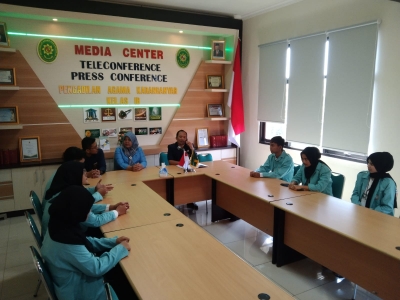 PENGADILAN AGAMA KARANGANYAR MENERIMA MAHASISWA MAGANG UNIVERSITAS SEBELAS MARET SURAKARTA